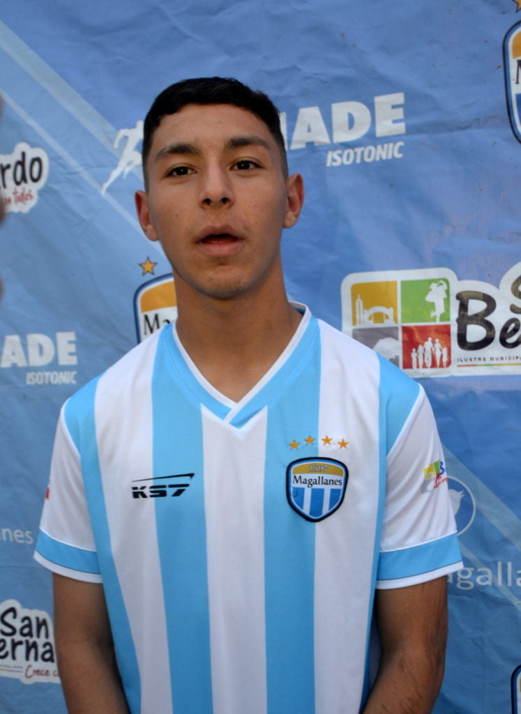 CESAR PEREZ EL JUGADOR DEL PARTIDO 8
