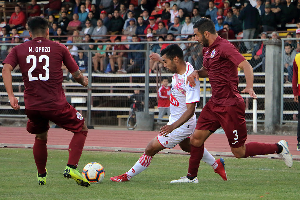 EMPATE 1X1 DE VALDIVIA EN SANTA CRUZ QUE NO LE SIRVE MUCHO 9