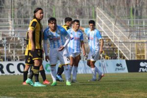 MAGALLANES EN SHOW DE OPORTUNIDADES PERDIDAS LO GANA 2-1 A FERNÁNDEZ VIAL 3
