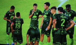 MAGALLANES CONSIGUE UN EMPATE EN IQUIQUE Y SE MANTIENE PUNTERO 3