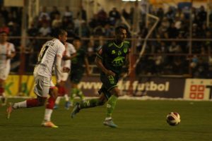 MAGALLANES RECUPERA LA PUNTA GOLEANDO A SAN FELIPE 4X1 3