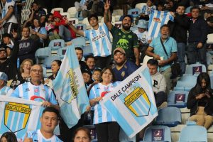 LA HINCHADA DE MAGALLANES CUMPLIÓ CONTRA BOTAFOGO 3