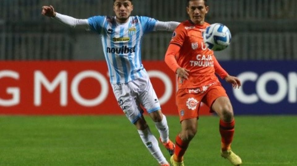 MAGALLANES EMPATA 2X2 CON CESAR VALLEJOS EN SHOW DE ERRORES 8
