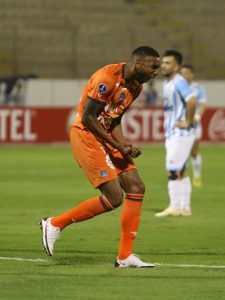 MAGALLANES CAE EN PERÚ 3X2 Y SE DESPIDE DE LA SUDAMERICANA 3