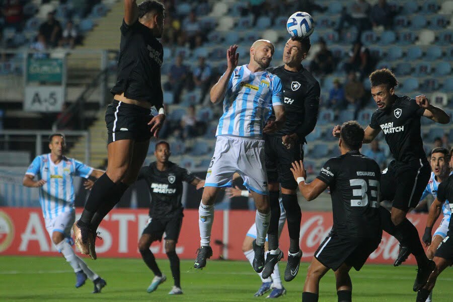 MAGALLANES EN BRASIL SE DESPIDE DE LA SUDAMERICANA ANTE BOTAFOGO 1