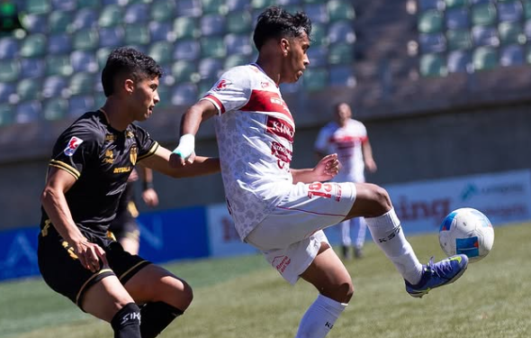 Con goles de entrada y un penal desperdiciado, Magallanes cae en su visita a Copiapó 1